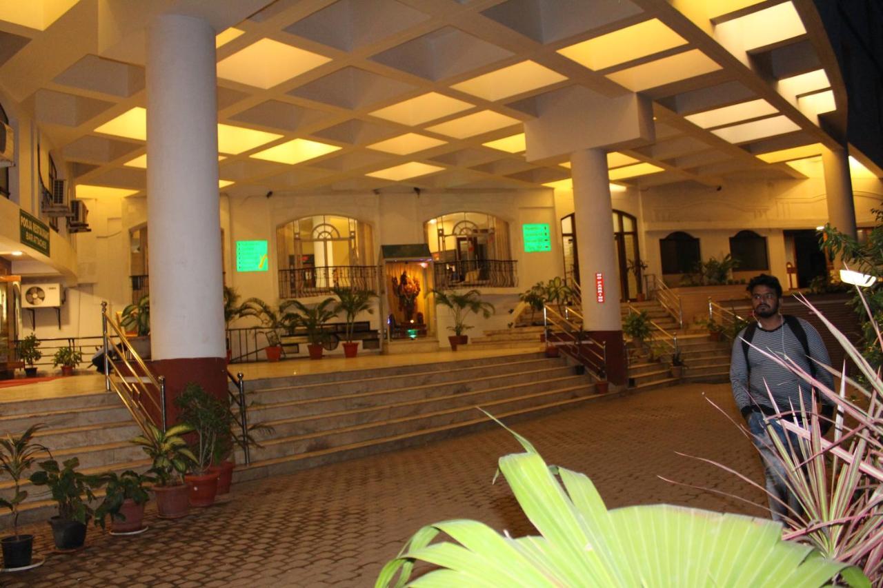 Hotel Pooja International Davanagere Extérieur photo